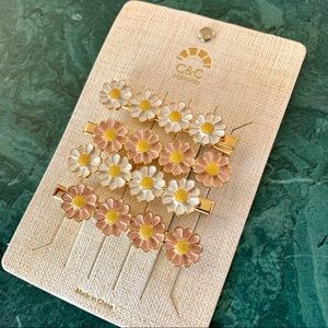 C&C California Set of Four Flowers Hair Clips